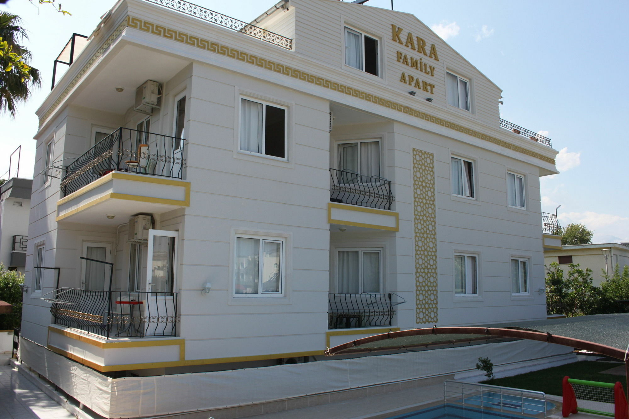Kara Family Hotel apartamentowy